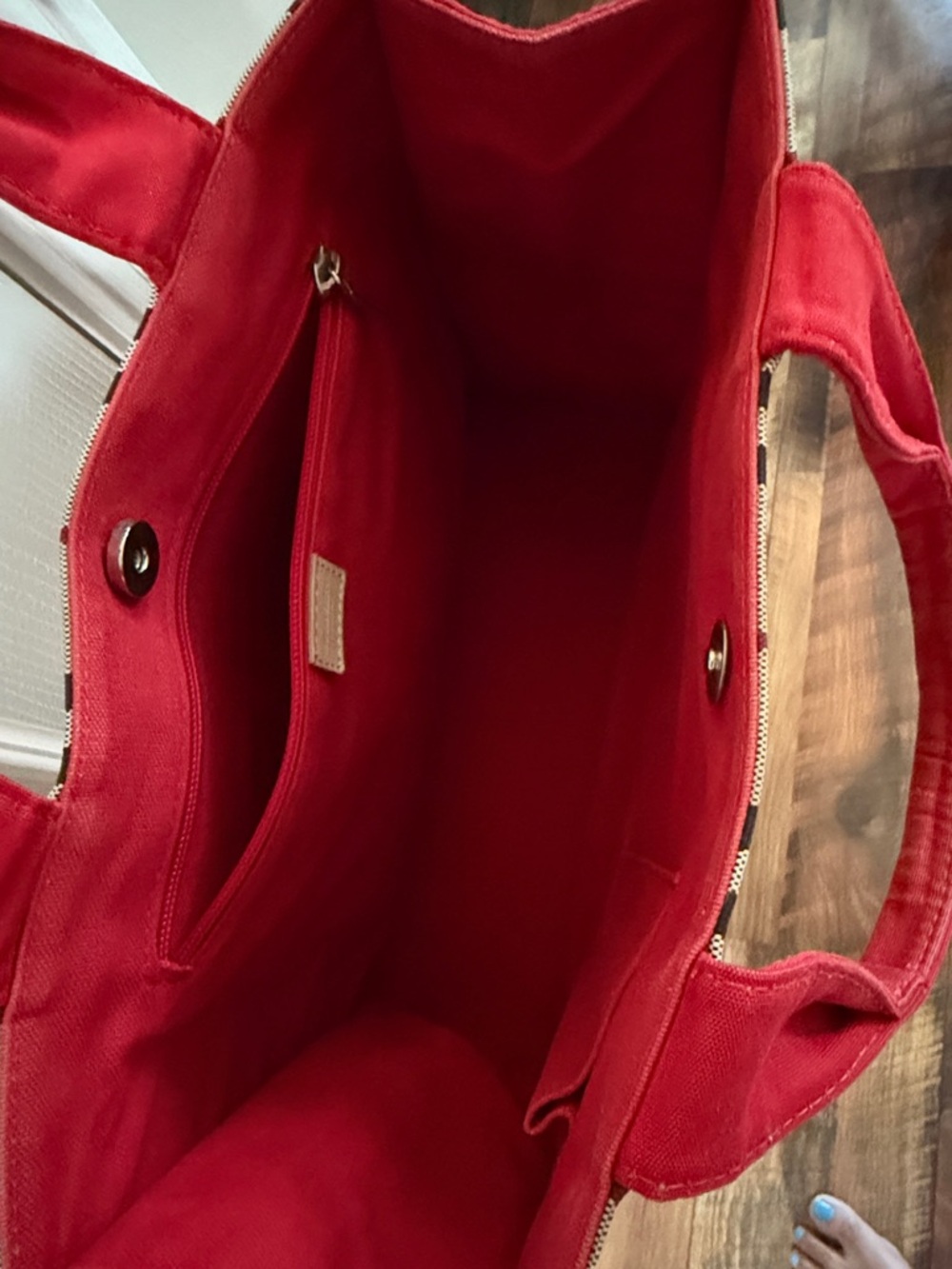 Burberry Beige Plaid Tote with Red Handles - Picture 5 of 7